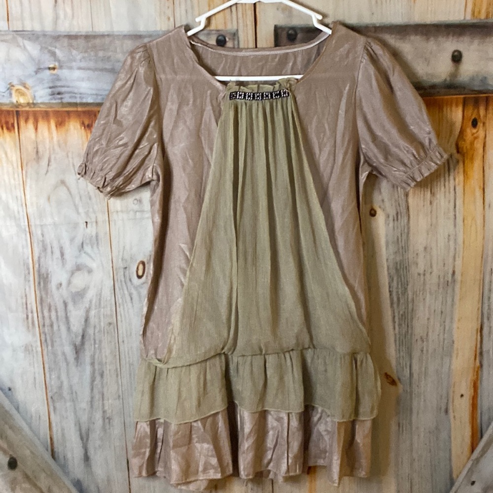 Short Sleeve Mixed Media Tiered Ruffle Peplum Tunic Blouse Bling at Neck Women S